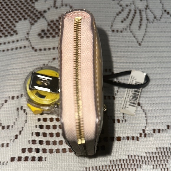 Louis Vuitton Tan Monogram Card Holder - Picture 3 of 6